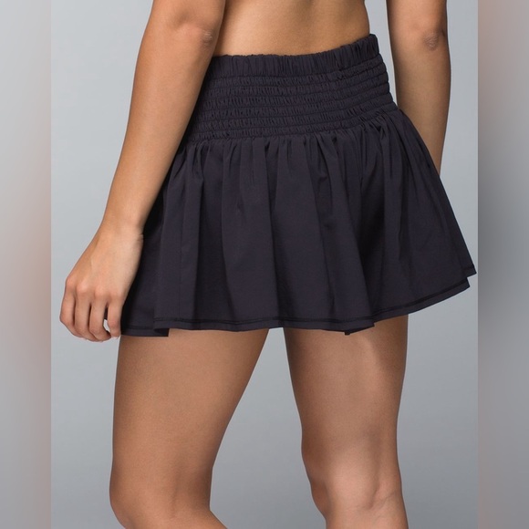 Lululemon Hot Hitter Skort Size 10, Vintage style - Picture 4 of 11